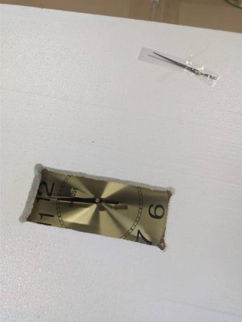 Đồng hồ đẹp đúng như miêu tả. Hy vọng độ bền cao. Shop giao hàng nhanh. Đc nhận quà tặng từ shop. Thanks Đồng hồ đẹp đúng như miêu tả. Hy vọng độ bền cao. Shop giao hàng nhanh. Đc nhận quà tặng từ shop. Thanks