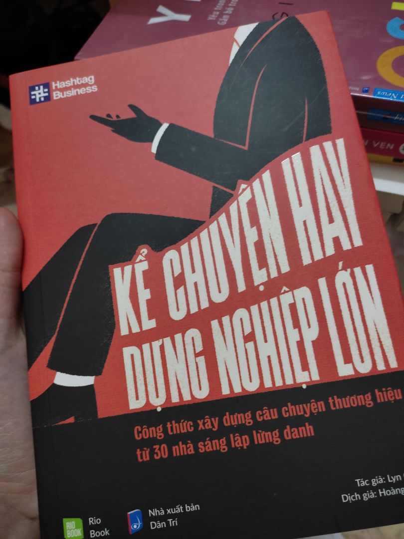 chất lượng ok, đóng gói đẹp, sách thì hơi dinh bụi bẩn.