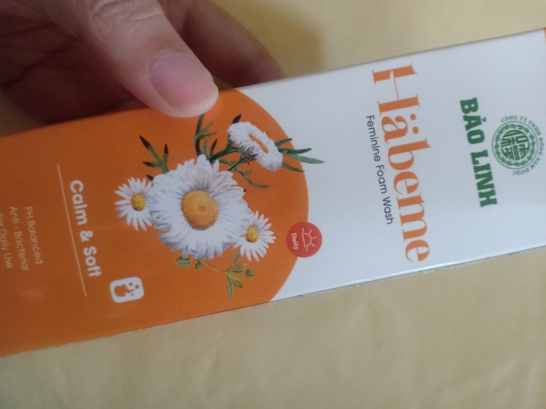 shop đóng gói cẩn thận, giao hàng nhanh, mình dùng thấy oke lắm, mùi dễ chịu dạng bọt tiện nữa
Sẽ ủng hộ lại shop