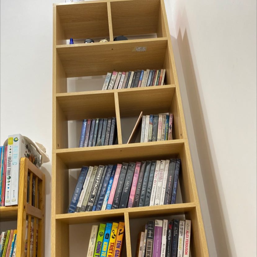 Hàng giao nhanh, chuẩn. Lắp theo chỉ dẫn thì đẹp cực kỳ. Hơi nặng nên lúc đầu phải cần người phụ giữ để vặn ốc.