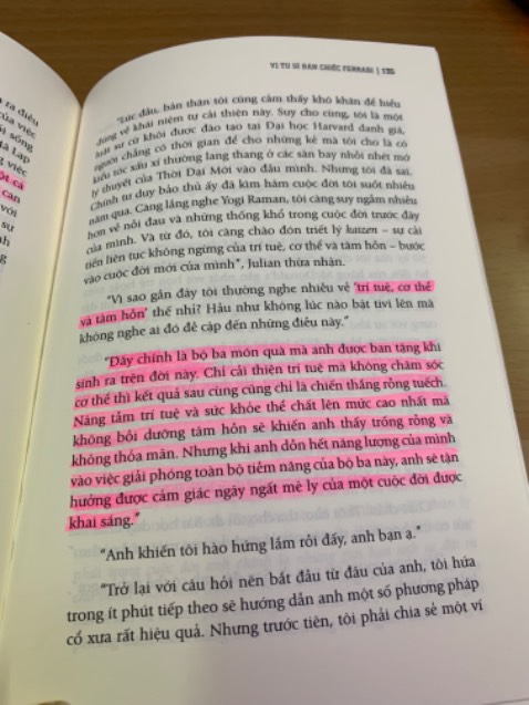 Một cuốn sách rất rất hay của Robin Shama! Một cuốn sách cực kỳ nhiều giá trị mà ai cũng nên nghiền ngẫm để tỉnh thức, để khai sáng tâm hồn và để có  sống an vui trọn đời!!!