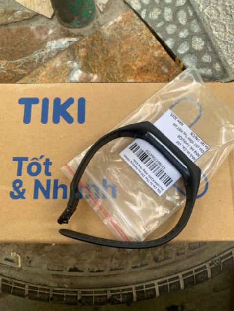 Giao nhanh, chưa thử có vừa không, hi vọng là OK