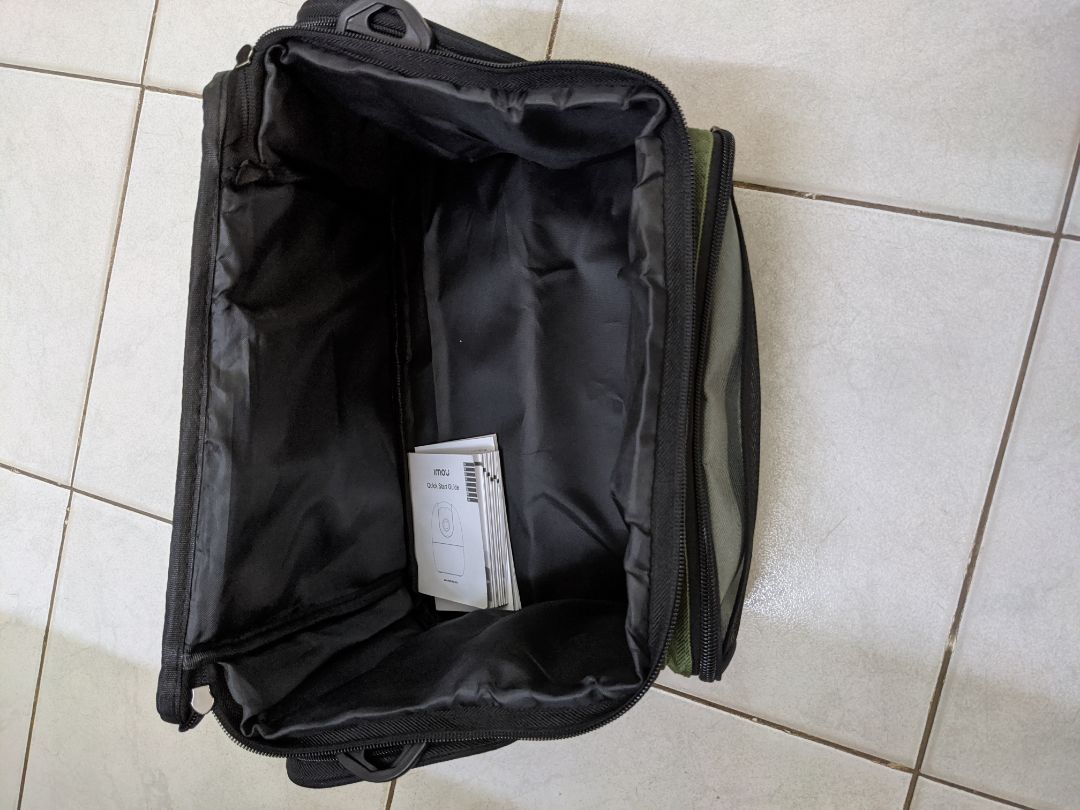 giao từ nước ngoài nên phải chờ, túi đẹp như trong hình, chắc chắn, rất đẹp, nhiều ngăn đựng thích hợp đựng dụng cụ câu cá, máy ảnh , máy quay phim nhỏ