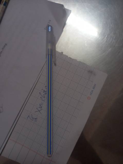 Nét mực đẹp, mực ra đều, viết trơn và êm tay cực kì.