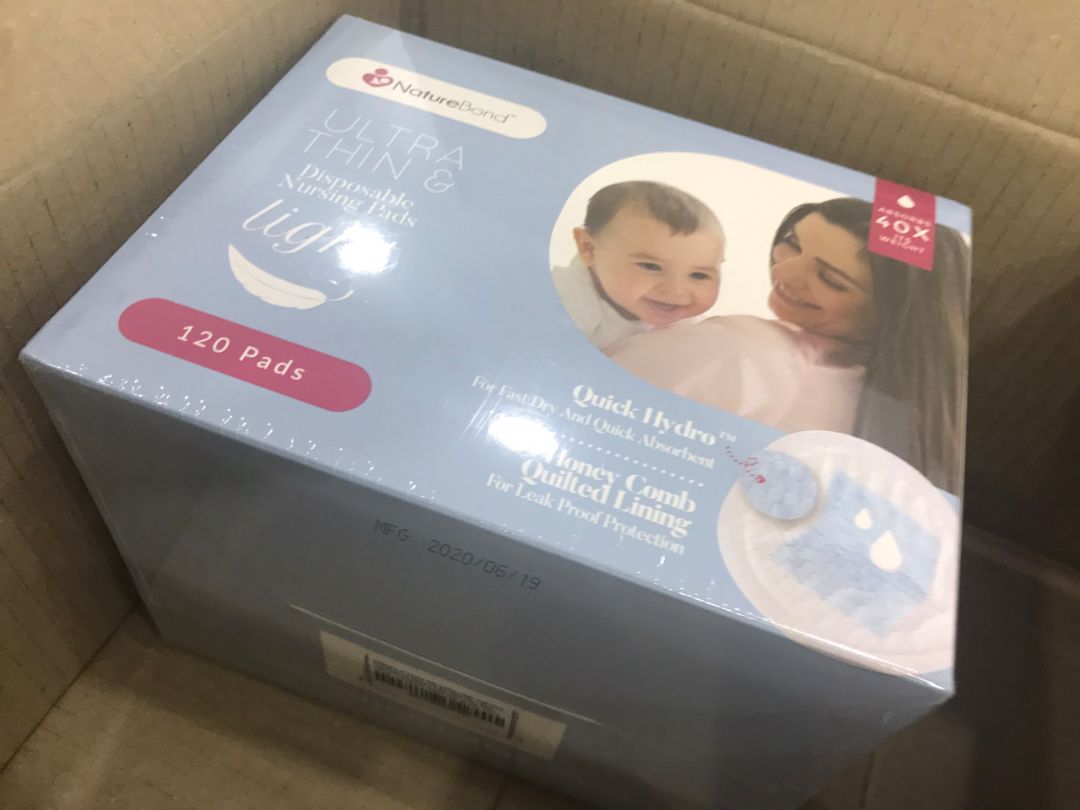 Sản phẩm mỏng, mềm, thấm tốt. Shop đóng gói đẹp, giao hàng nhanh. Hộp 120 miếng dùng khá lâu, tính ra rẻ hơn so với những loại khác. Sẽ tiếp tục ủng hộ shop