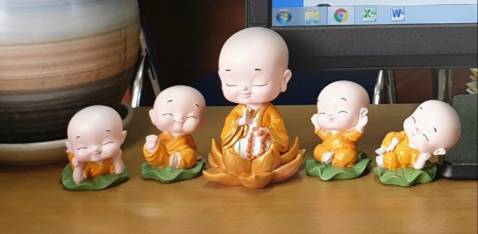 Sản phẩm đẹp, màu nhạt hơn so với ảnh, nhìn dịu mắt hơn