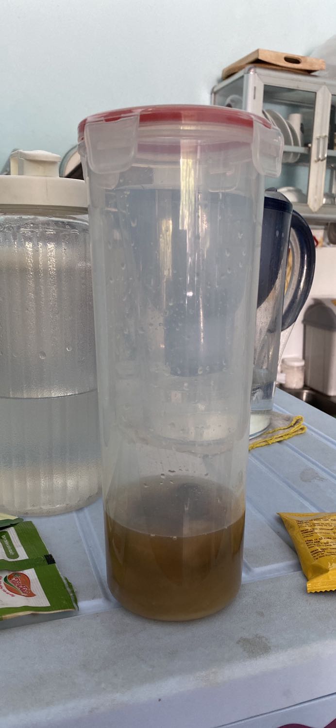 Hộp đẹp, đúng trên web, nhân viên giao hàng dễ thương. Mua dùm nên k chụp đúng hình ảnh