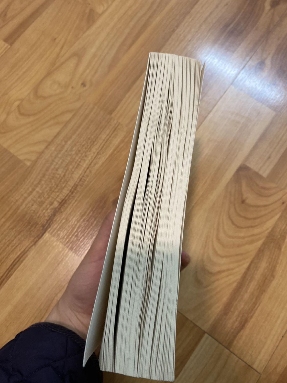 Giao hàng nhanh. Tuy nhiên sách hơi bẩn và nhìn không được mới lắm.