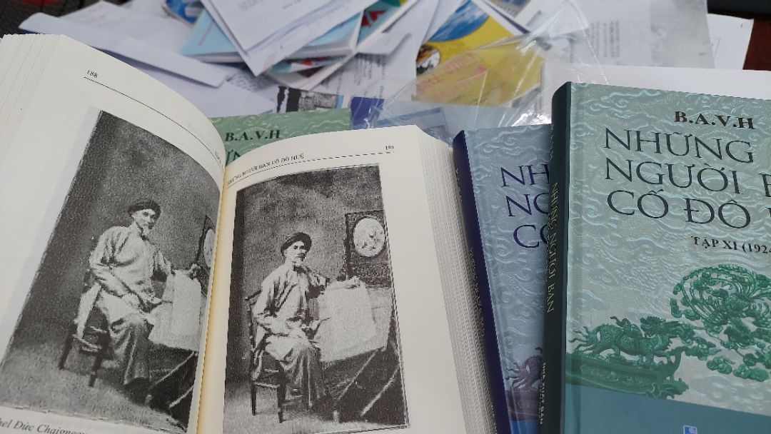 Shop chuyển hàng nhanh, đóng gói tốt. Nhưng NXB in hình bị mờ, kém chất lượng