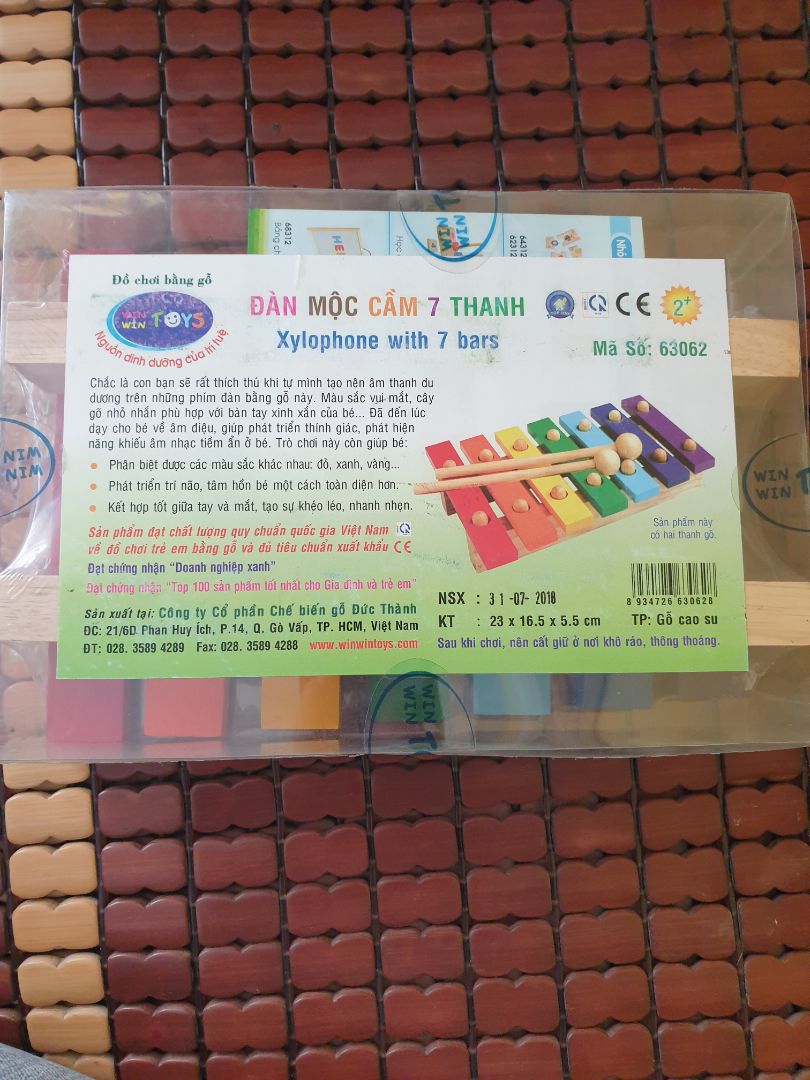 mua tặng nên ko tháo ra để trải nghiệm âm thanh đc nhưng mấy bé dưới 3t chắc sẽ thích