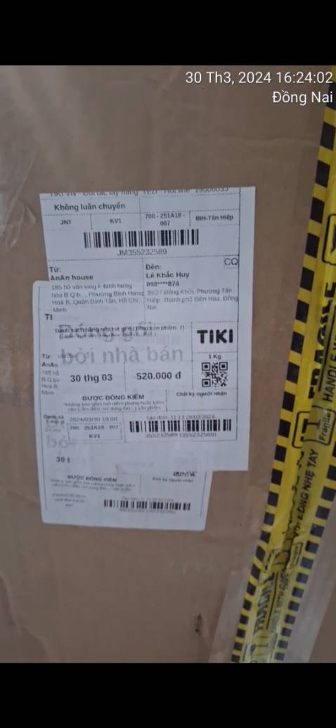 Giao hàng bị cấn trầy sản phẩm. Bỏ 520k ra mua không xứng đáng.