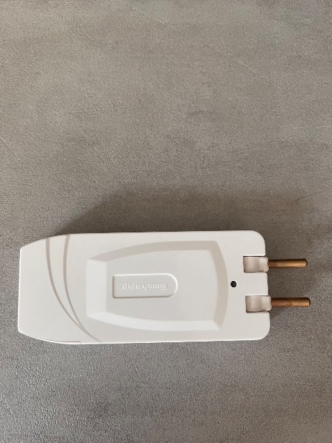 Chất Lượng Tốt , ổ cắm giữ chắc chắn phích cắm , giao nhanh