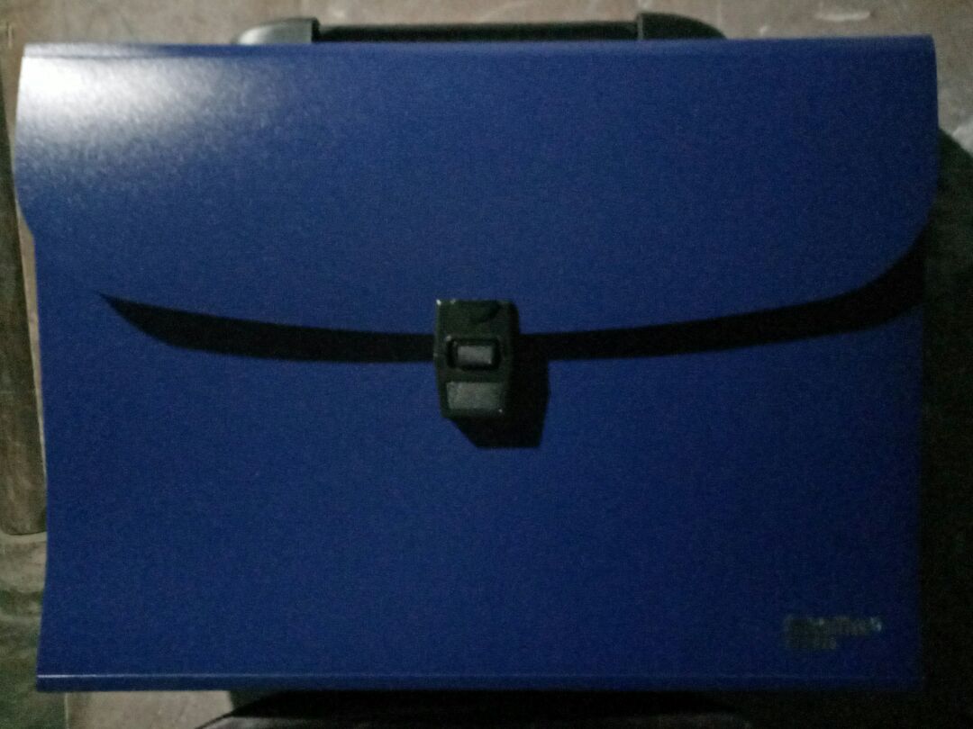 Giao hàng đúng thời gian, tiện lợi cho việc sắp xếp tờ tài liệu. cảm ơn nhiều.