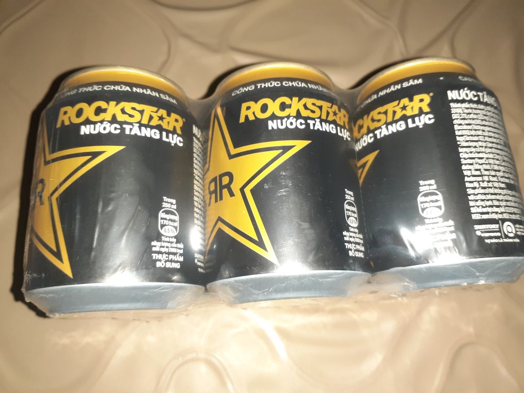 Đóng hàng và vận chuyển nhanh đúng và đủ số lượng Rookstar nước ngon thơm mát vượt trội năng lượng. Nước ngọt không có vị chua. Hàng chất lượng tốt