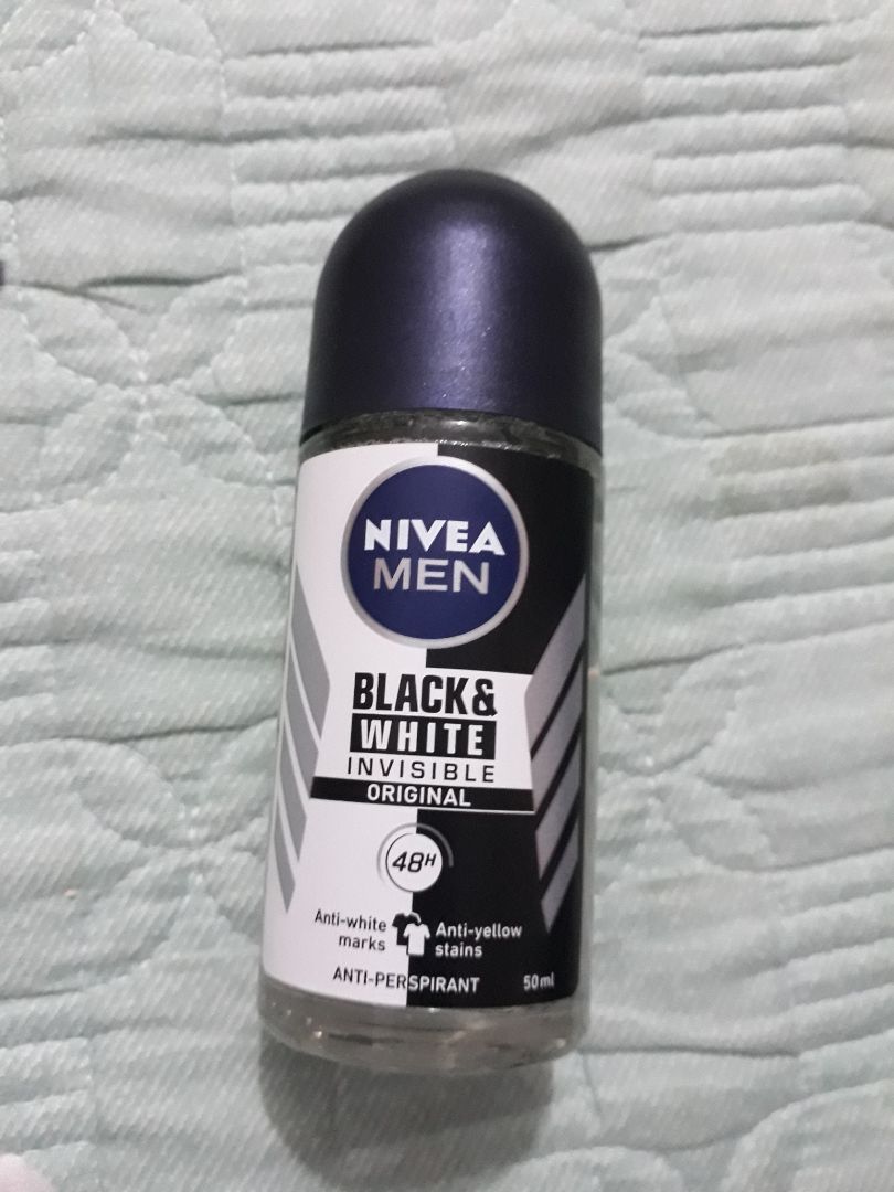 Sản phẩm dùng rất tốt. Không sợ vệt ố vàng. Sẽ tiếp tục mua ủng hộ Nivea và Tiki