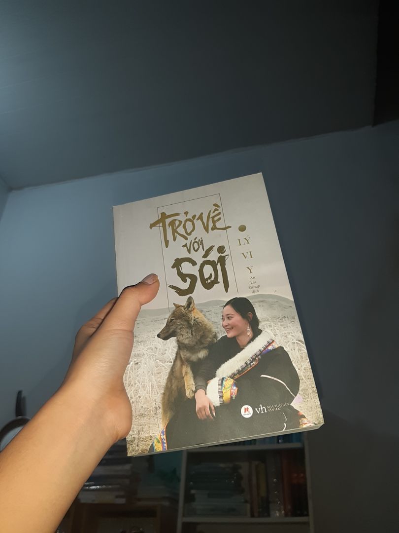 rất thích của Huyhoang, sách dày, đẹp và chắc chắn. Một câu chuyện đến từ nơi hoang sơ và đề cao về tình yêu, sức sống mãnh liệt. Cuốn sách cảm động về cuộc sống người dân du mục.