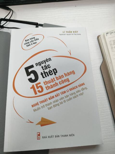 Nội dung dễ đọc, nhiêu case thực tế, nội dung cơ bản, sách in đẹp. Dịch vụ tiki tốt