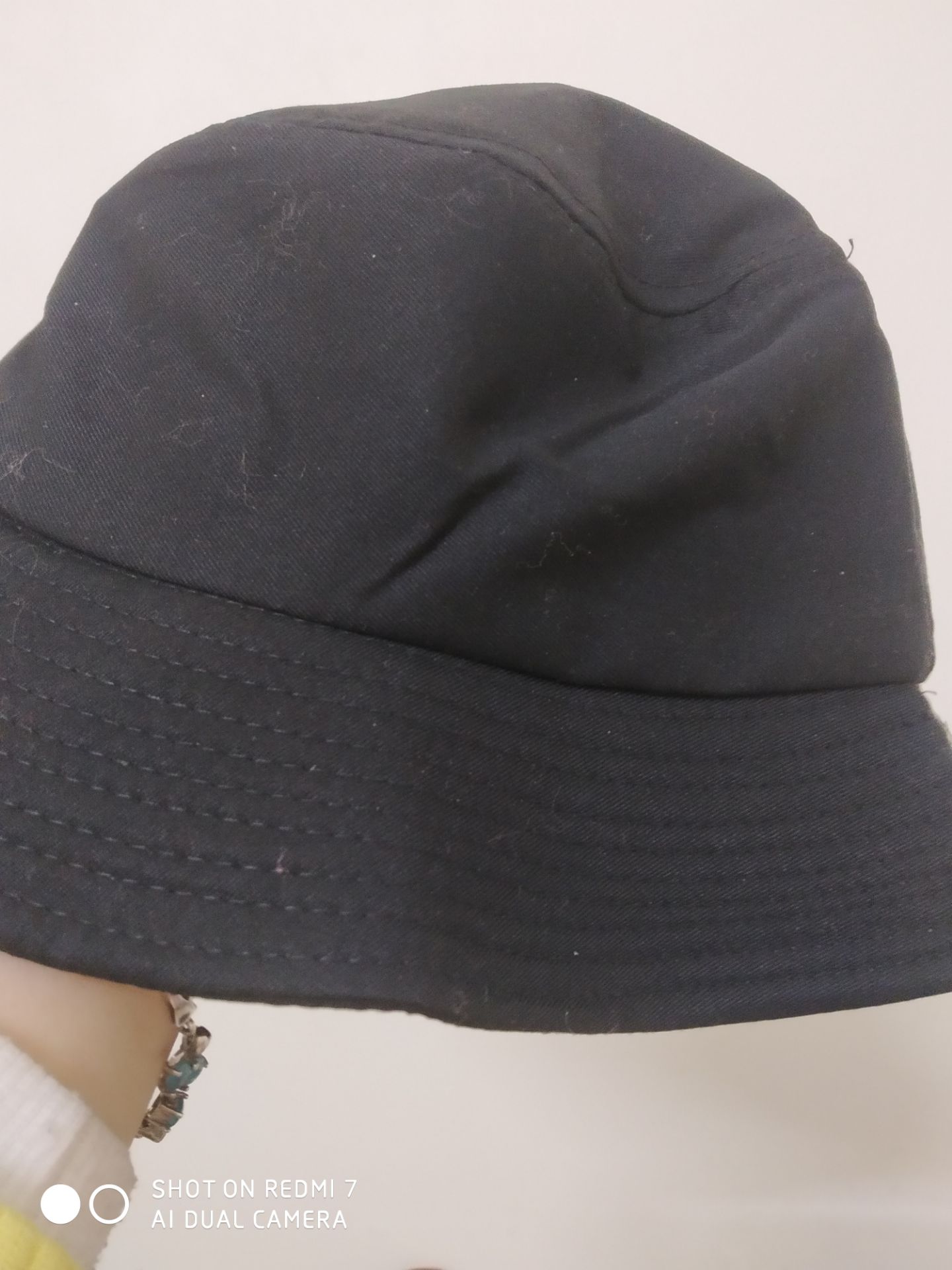 Tuy mình đã mong chờ cái vành to hơn, mũ không quá mềm mại nhưng mũ cũng xinh, với giá này là quá okela rồi. Tuy mình đã mong chờ cái vành to hơn, mũ không quá mềm mại nhưng mũ cũng xinh, với giá này là quá okela rồi.