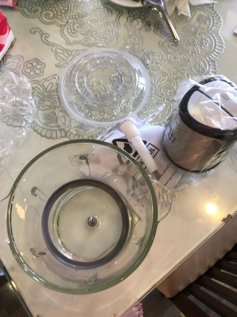 MÁY XAY THỊT mua về cho mẹ sài, thấy mẹ review máy tốt, dễ sử dụng, xay thịt nhanh, mẹ ấn có máy cái mà thịt đã nhuyễn à. rất tuyệt luôn. nói với mẹ mua giá 650k mẹ mình cũng là tín đồ của hãng lock lock.