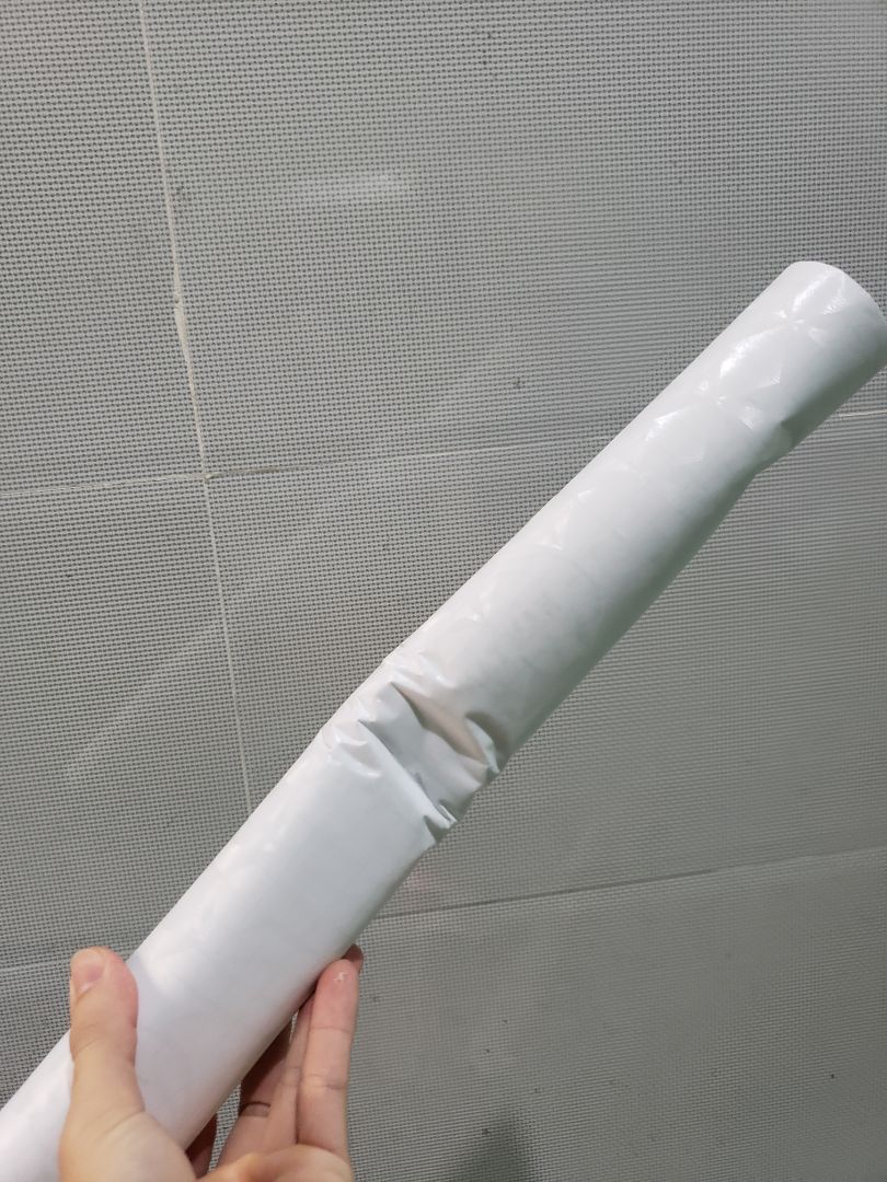 shop đóng gói cẩn thận nhé! gãy thế này dán lên thấy vết rạn