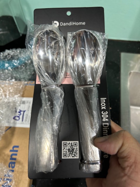 Chất liệu inox304 đúng chuẩn, không hít nam châm, cầm chắc tay, gia công sắc nét.
Đóng gói cẩn thận. Giao nhanh.