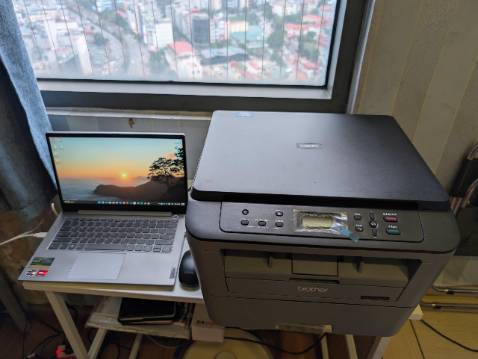 Máy in đẹp. Sắc nét. Kích thước máy khá to Máy in đẹp. Sắc nét. Kích thước máy khá to