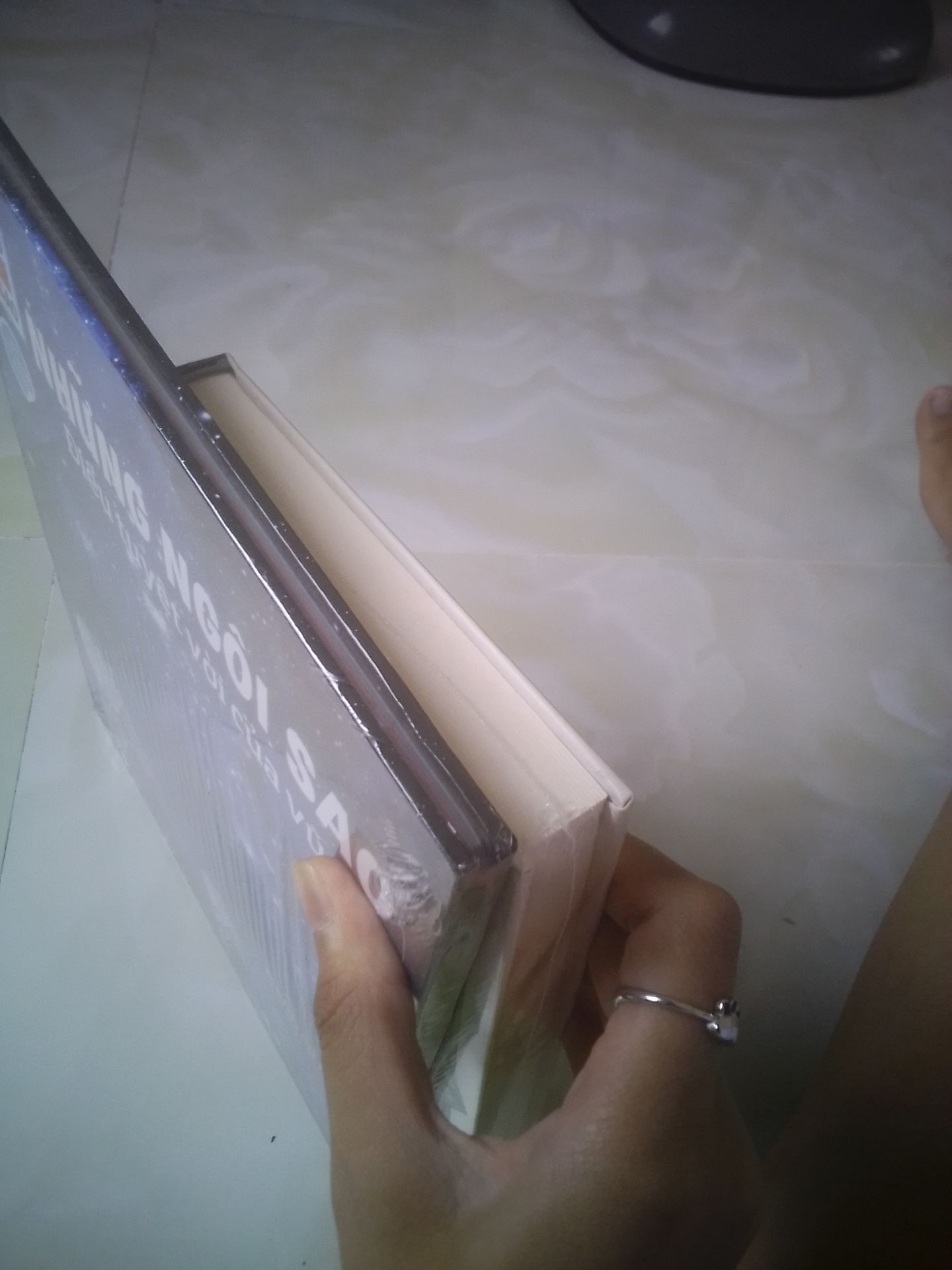 sách to, in rõ nét, màu đẹp, giấy chất lượng lắm ạ