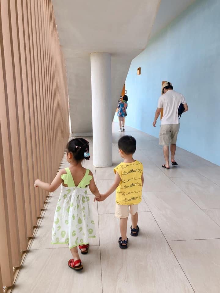 Hơi khó uống với ng nào k quen. Hi vọng uống xong 3 túi da sẽ đẹp