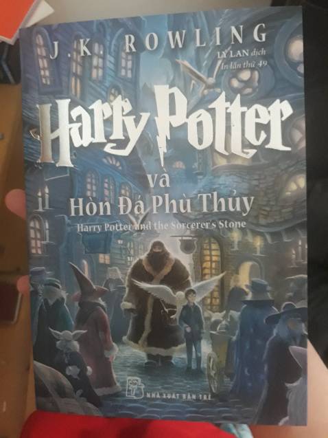 cảm ơn sự đóng gói chân thành của NXB Trẻ ,sách còn bọc mà bên ngoài có giấy đệm okela luôn ,sách đẹp mê hồn,nội dung hay khỏi bàn