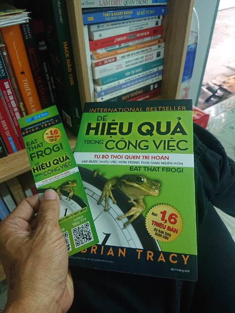 Mình rất khuyến khích bạn nào chưa biết cách làm việc hay tổ chức công việc , mục tiêu mua quyển này nha .
- Bạn sẽ hiểu rõ tại sao mình làm việc thiếu hiệu quả .
- Thông qua quyển sách này , bạn nhận được nhiều giá trị hơn về hành trình tiến đến mục tiêu của mình .
Quyển sách sách này đã thay đổi cách làm việc của mình trở nên tốt hơn .