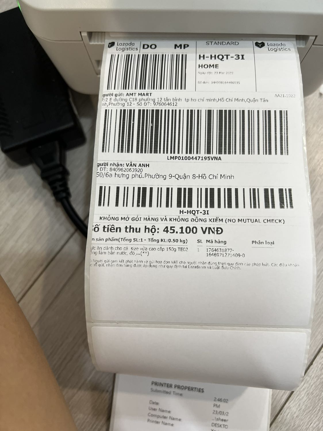 Shop tư vấn rất nhiệt tình, mình gọi điện kêu anh chủ chỉ cài đặt rồi bắt ảnh chỉ tùm lum đến khi biết in mới ok. Một đứa ko biết cài đặt như mình thấy rất ổn. Mình bắt anh chỉ gần 2 tiếng đồng hồ , cảm ơn chủ shop nhiều sẽ ủng hộ dài dài