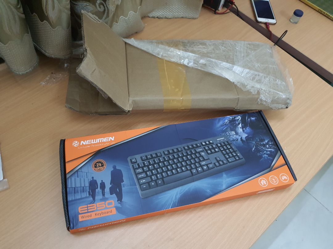 đặt e340 giao e350 😑 tức ko có tỳ tay