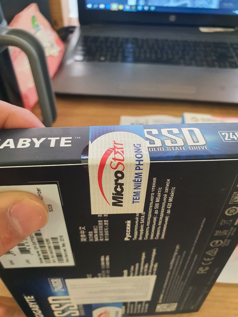 Hàng đã bị xé niêm phong ??? Giao trễ, sản phẩm có vấn đề ???
1 box bị xé niêm phong và dán lại ???  thật khó để suy nghĩ tích cực chất lượng sản phẩm ??? 
tiki có trách nhiệm về vấn đề này k ??? Hàng đã bị xé niêm phong ??? Giao trễ, sản phẩm có vấn đề ???
1 box bị xé niêm phong và dán lại ???  thật khó để suy nghĩ tích cực chất lượng sản phẩm ??? 
tiki có trách nhiệm về vấn đề này k ???