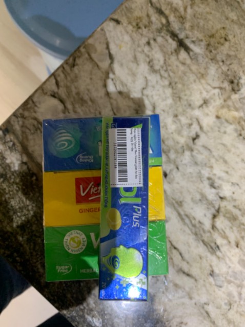 Giao nhanh giá ok, đóng gói kỹ, kẹo dùng đỡ ngứa cổ