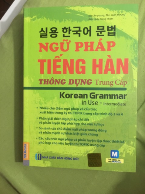 Tháng 10 tới mình sẽ thi TOPIK 2, hi vọng cuốn sách này sẽ giúp ích cho mình Tháng 10 tới mình sẽ thi TOPIK 2, hi vọng cuốn sách này sẽ giúp ích cho mình