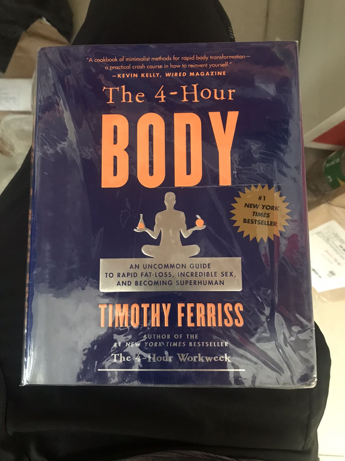 Sách giao nhanh gọn, có đóng bookcare và bọc chống sốc đàng hoàng
Không ngờ còn sách bìa cứng. 10/10