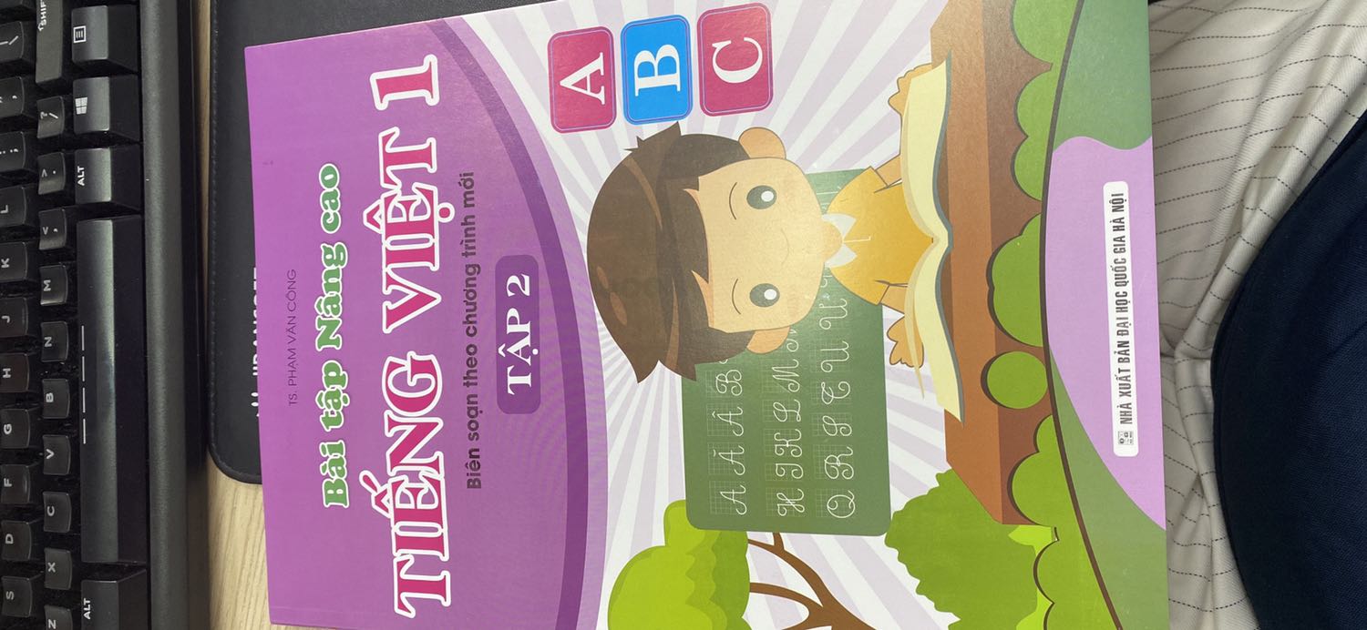 Sách đẹp, in màu sắc nét, giao nhanh, đóng gói tốt.