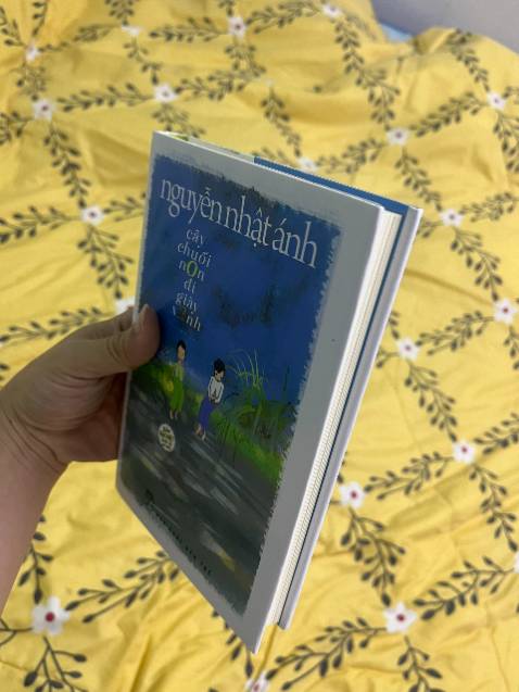 Giao nhầm sách. Mua bìa cứng nhưng giao bìa mềm. Trong khi hóa đơn đi kèm vẫn để bìa cứng. Đổi sách gần cả tuần mới nhận được sách mới. Trừ 2 sao
Sách bìa cứng đẹp. 3 sao cho cách đóng gói.