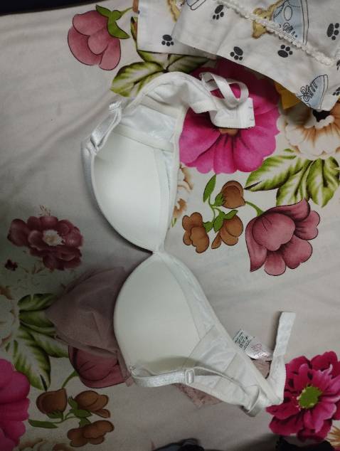 mua hai sản phẩm áo ngực và quần lót đều ok như mô tả!