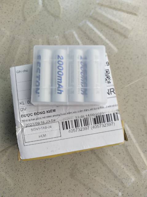 Thông tin bán là bộ sạc pin mà giáo chỉ có pin thôi