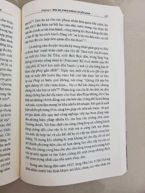 Sách nhiều nội dung hay, giọng văn cuốn hút. Cả một kho báu kiến thức về một góc trong xã hội Việt Nam xưa