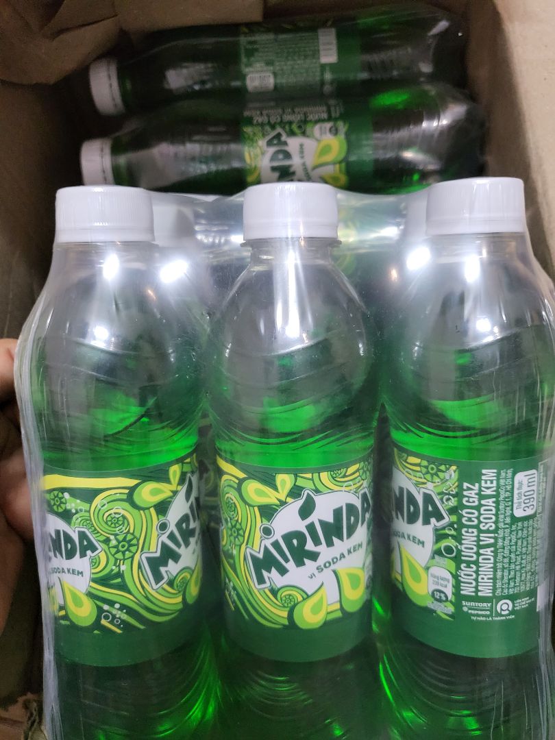 Tên sản phẩm gây hiểu lầm. Mình cứ tưởng mình mua *** chứ không phải CHAI. Cần đưa thông tin chính xác hơn để khách hàng không cảm thấy bị ***. Giao hàng chậm. Date còn 5 tháng cũng khá ổn (thời hạn sử dụng là 6 tháng kể từ NSX)