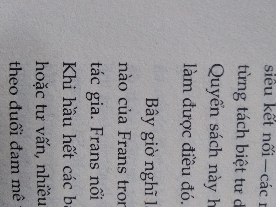 Rất cảm ơn Ecoblader đã giúp mình biết đến quyển sách thú vị này! Nhưng thật sự mình rất không hài lòng vì chỉ mới đọc xong phần Lời giới thiệu mà đã có đến 3 lỗi chính tả: kinh doanh, tác giả, đổi mới. (ảnh minh chứng bên dưới).