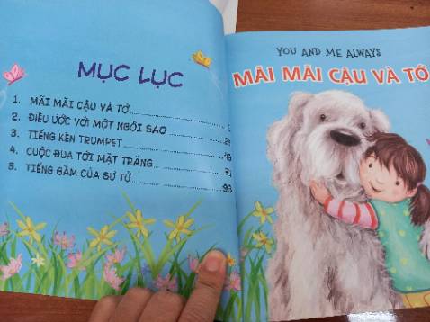 Sách in màu, bản in, giấy in đẹp. Những câu chuyện song ngữ với cú pháp đơn giản giúp bé vừa đọc sách vừa được làm quen thêm với tiếng Anh
