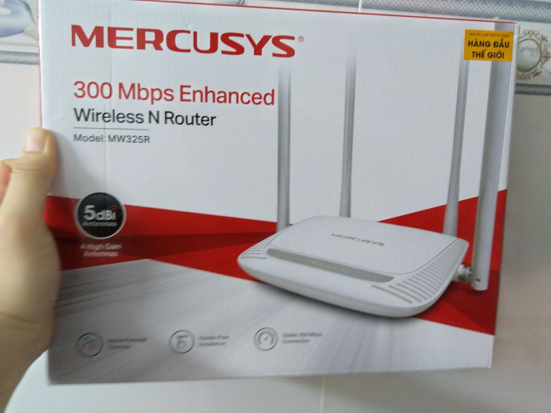 5 sao cho khâu đóng gói và vận chuyển, đúng siêu nhanh. 6 sao cho nhà bán hàng. Hàng đúng như mô tả, không chê vào đâu được, có cọng cáp internet dài tầm 1 m ở trong hộp. Ai muốn dây dài hơn thì nên mua thêm ở trên tiki để hưởng chính sách freeship. ~.~