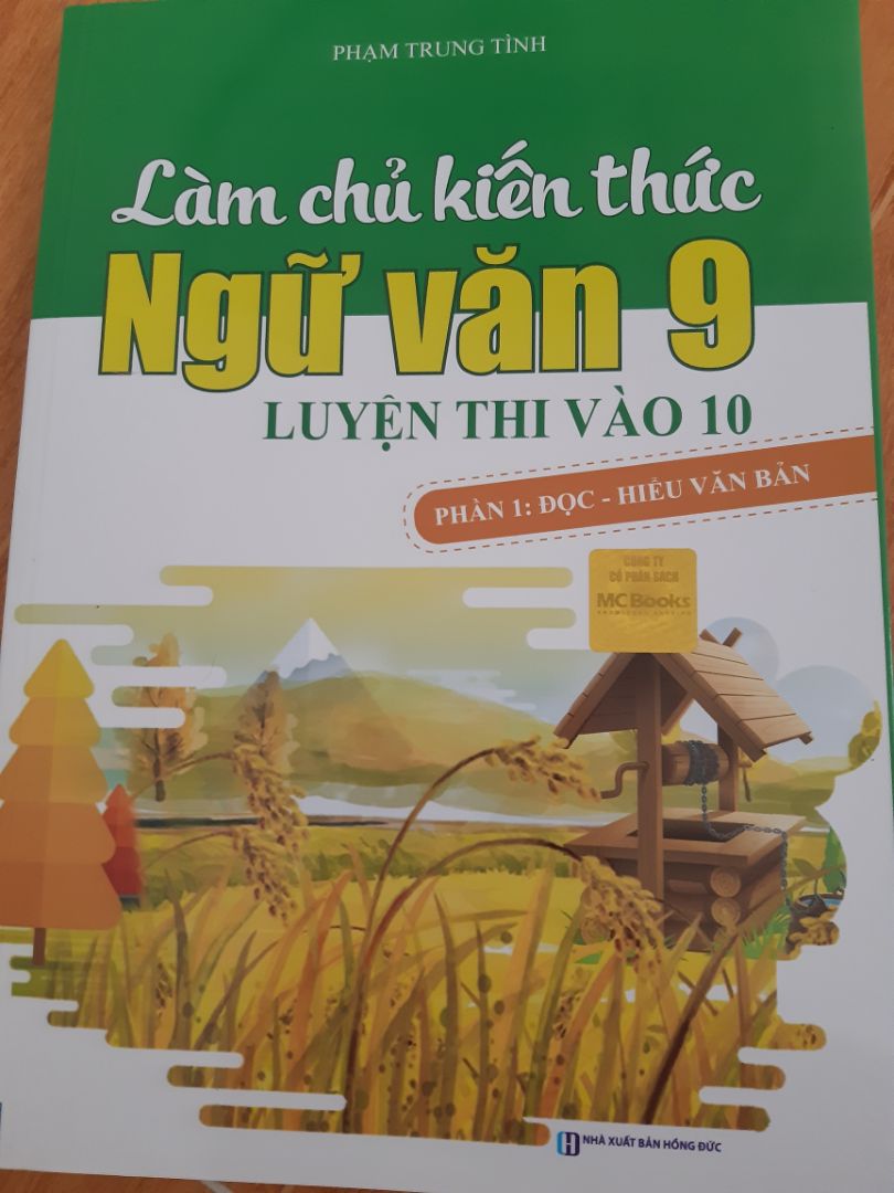 Cảm nhận đầu tiên của em là sách vô cùng đẹp, mới và ko bị lỗi. Anh shipper vô cùng thân thiện, đặc biệt giao hàng chỉ trong 1 ngày. Hi vọng 1 tháng gấp rút ôn thi này sẽ nắm chắc được kiến thức.