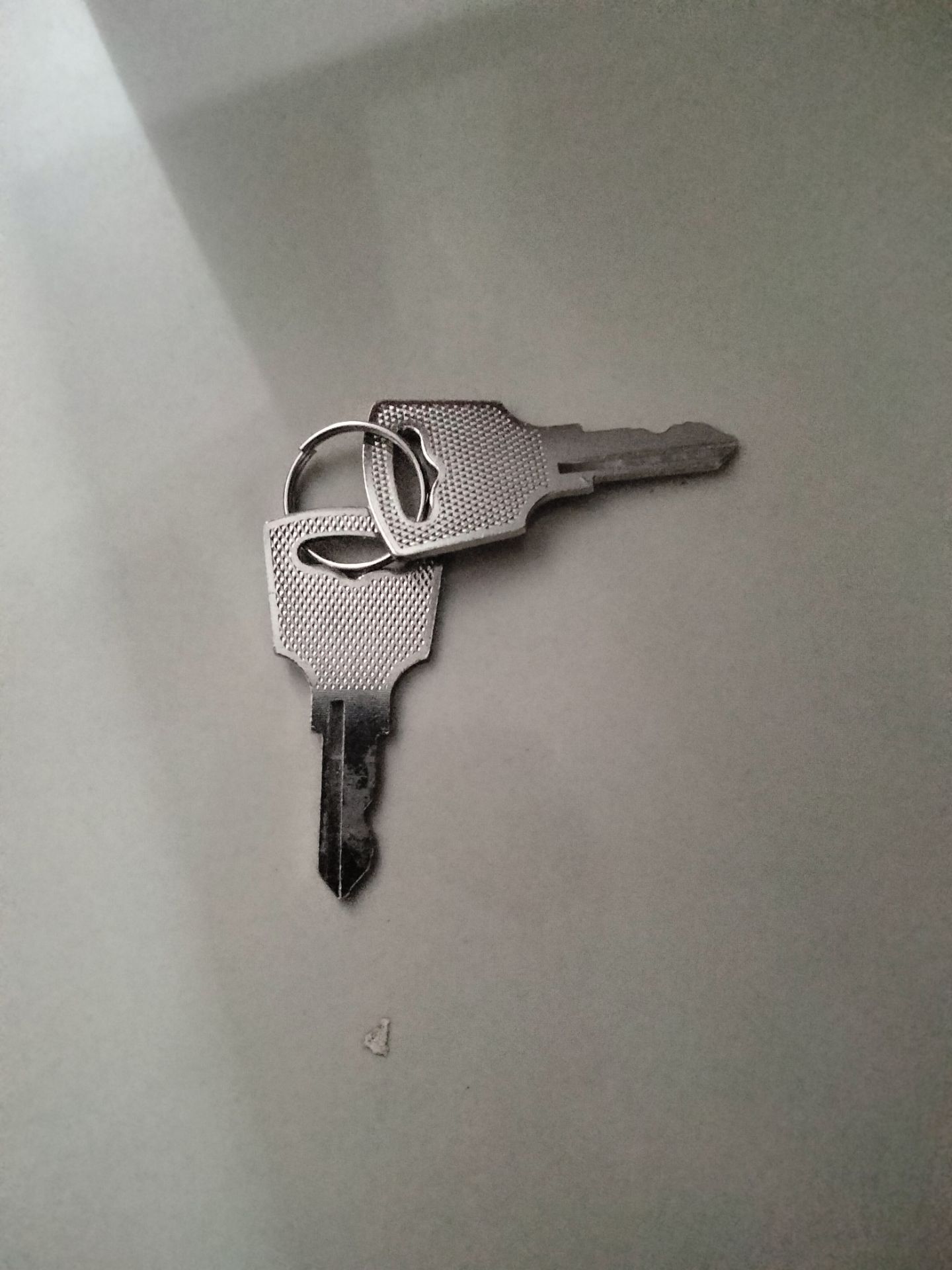 Thang sử dụng rất tiện! Nhất là khu vực không có điểm tựa đối với khi dùng thang đơn! Tốt trong tầm giá!