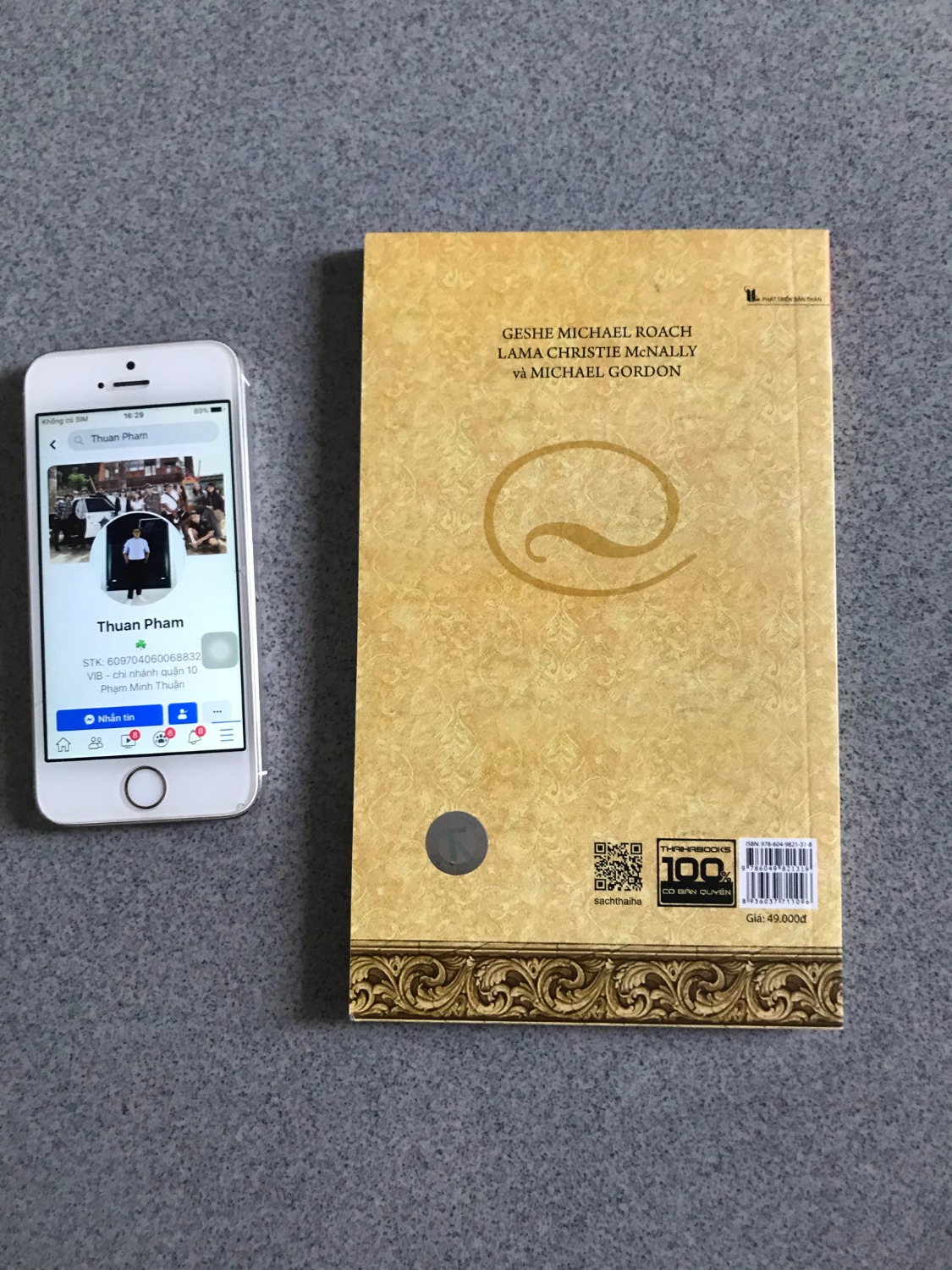 Sách mang tính hàn lâm cao, từ ngữ dịch hơi làm rối não, tóm lại đọc xong thấy hơi ***
Mua sách Tiki thì luôn an tâm về chất lượng sách, giao hàng cực nhanh, đóng gói cẩn thận, xứng đáng 5*