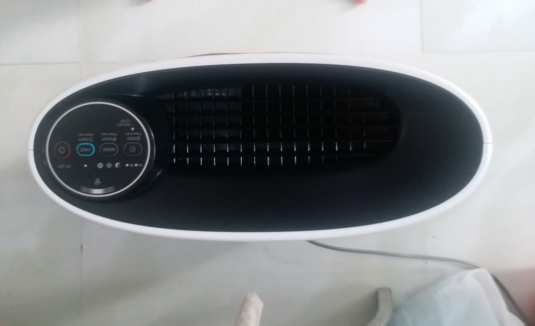 máy nhật, lắp ráp tại thái lan. mình chạy thử máy 30ph thì thấy không khí khác hẳn, mát mẻ kiểu đang ở dưới gốc cây. Giá này quá ok luôn rồi. Gọi cho hãng sharp và mình đk bảo hành sau khi nhận hàng. Kiểu dáng máy đẹp, sang trọng. nói chung là ngoài mong đợi máy nhật, lắp ráp tại thái lan. mình chạy thử máy 30ph thì thấy không khí khác hẳn, mát mẻ kiểu đang ở dưới gốc cây. Giá này quá ok luôn rồi. Gọi cho hãng sharp và mình đk bảo hành sau khi nhận hàng. Kiểu dáng máy đẹp, sang trọng. nói chung là ngoài mong đợi