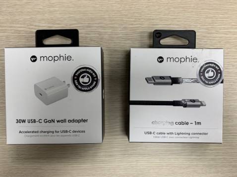 Giao hàng nhanh, đủ và đúng loại. Thương hiệu cao cấp, bảo hành 2 năm nên chắc không có vấn đề gì phải lo lắng